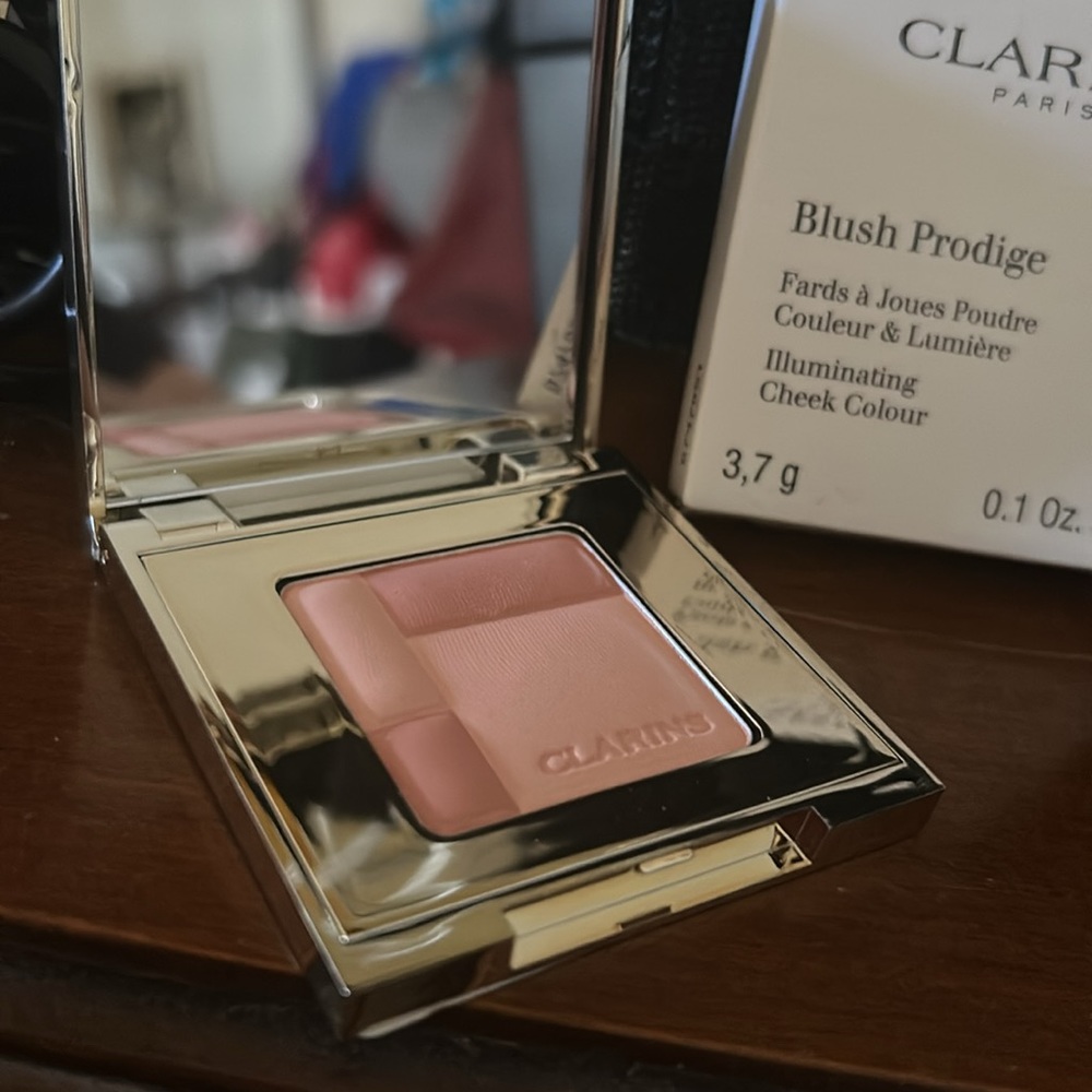 Clarins Paris Blush prodige 02- soft peach 🍑